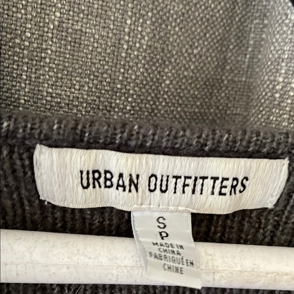 Gray Button-Up Ribbed Top - Picture 2 of 3